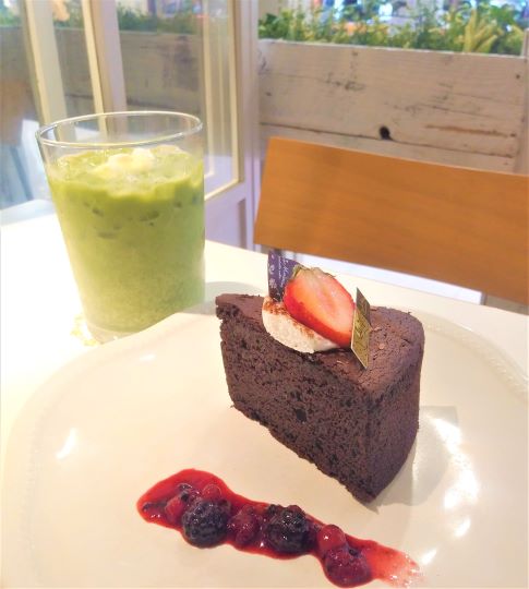 立川【可愛いタルト！ラ・メゾン アンソレイユターブル ルミネ】東京ひとりおしゃれカフェ巡り散歩