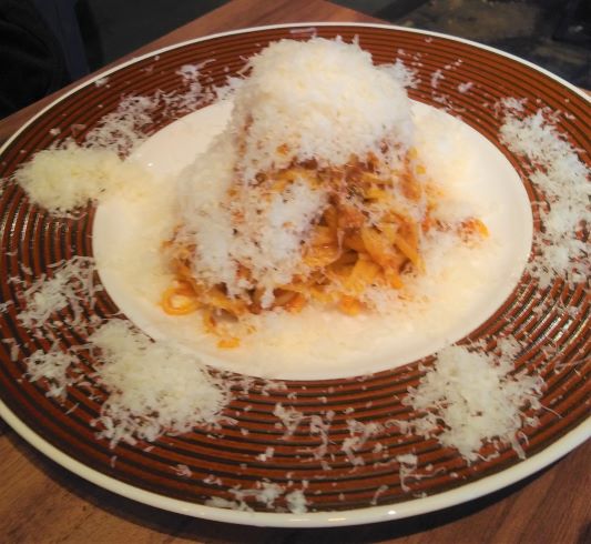 東京：日比谷/有楽町【すごい大量！CCC～Cheese Cheers Cafe HIBIYA(チーズチーズカフェ)】おしゃれカフェ巡り散歩