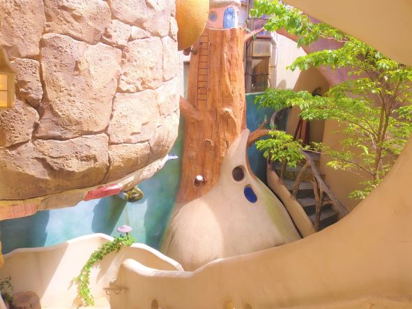 東京：吉祥寺/武蔵野【メルヘンな建物！TEA HOUSE はっぱ <吉祥寺プティット村 ＞】ひとりおしゃれカフェ巡り散歩