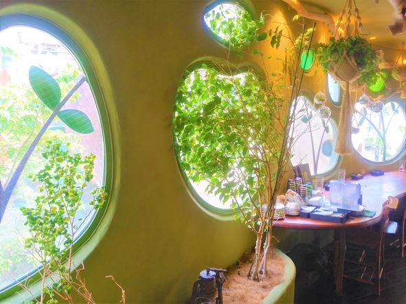 東京：吉祥寺/武蔵野【メルヘンな建物！TEA HOUSE はっぱ <吉祥寺プティット村 ＞】ひとりおしゃれカフェ巡り散歩