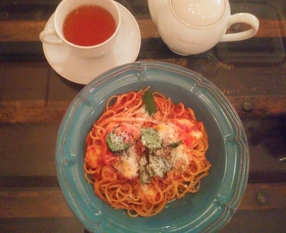 【ハイジみたいな装飾！八王子三大洋菓子店！】Park Side Cafe BASEL （バーゼル）富士森公園店 ：東京おしゃれカフェ巡り散歩