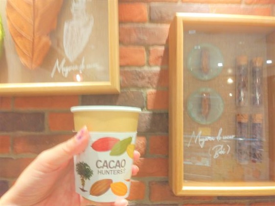 東京駅構内GRANSTA（グランスタ）【高級チョコレートカフェ！CACAO HUNTERS+(カカオハンターズプラス)】東京ひとりオシャレカフェ巡り散歩
