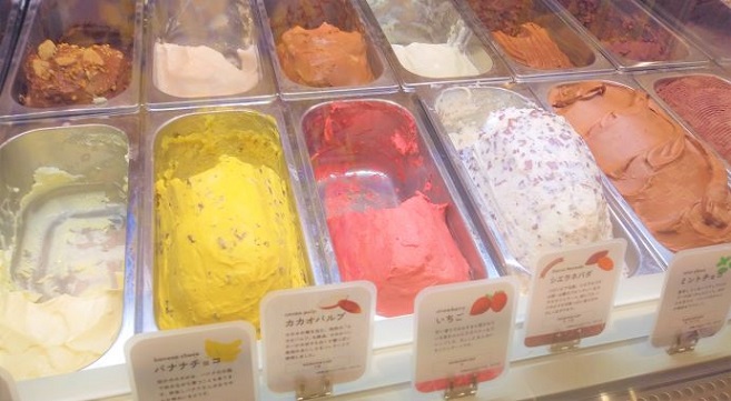 東京駅構内GRANSTA（グランスタ）【高級チョコレートカフェ！CACAO HUNTERS+(カカオハンターズプラス)】東京ひとりオシャレカフェ巡り散歩