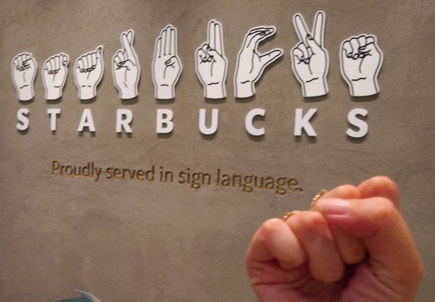 【スタバ】サイニングストア【日本初！とても珍しい！手話を使う スターバックスコーヒー nonowa国立店】ひとりおしゃれカフェ巡り散歩