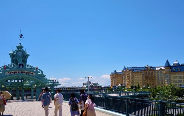 【攻略！パークに入らなくても楽しむ方法！】ディズニーランドホテル(DISNEY LAND HOTEL)