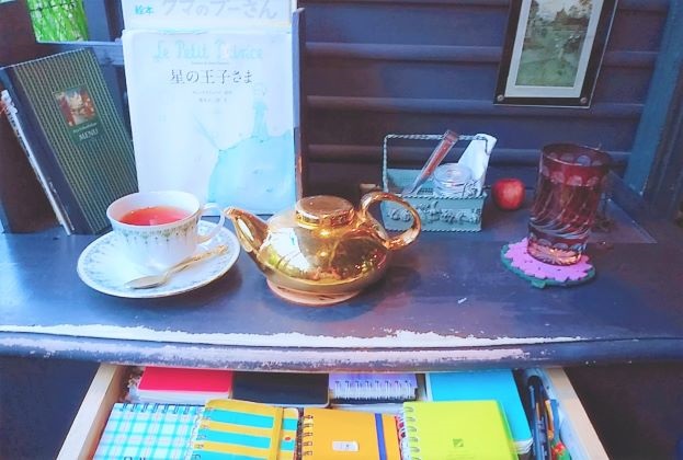 【私語厳禁‼珍しいお一人様向け非日常カフェ】アール座読書館：東京ひとりおしゃれカフェ巡り散歩