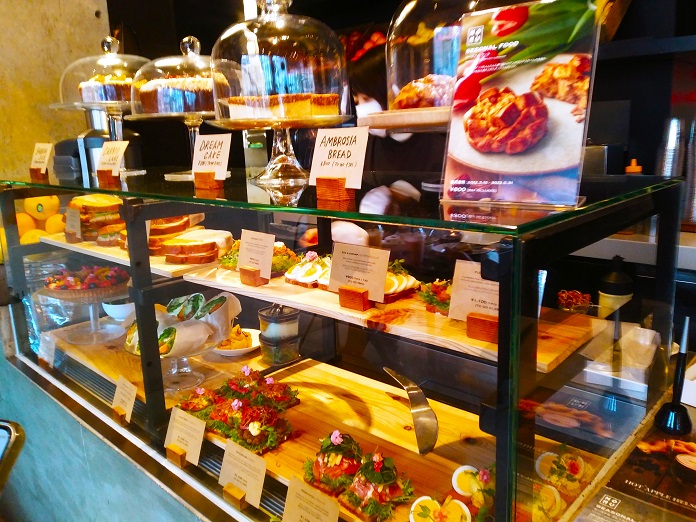 【東京表参道】最高のお花カフェ！Nicolai Bergmann NOMU/ニコライバーグマン ノム