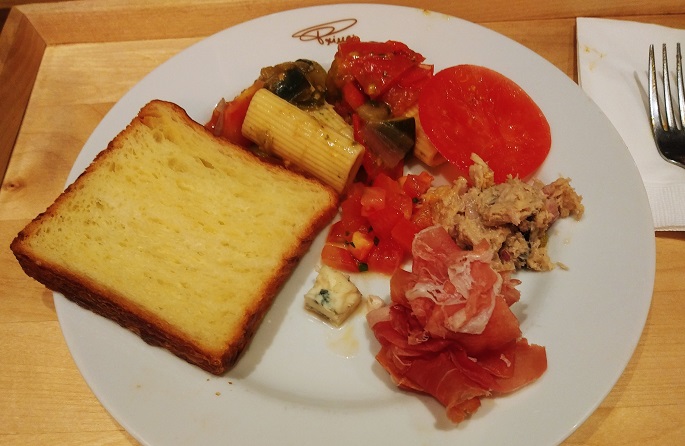 【スタバ】スターバックス食べ放題って？お得？驚きの時間制限なし:リザーブストア銀座マロニエ通り