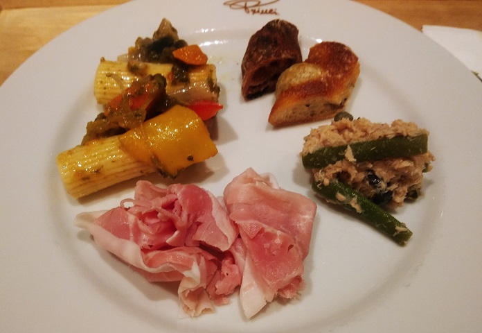 【スタバ】スターバックス食べ放題って？お得？驚きの時間制限なし:リザーブストア銀座マロニエ通り