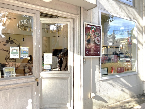 【東京中目黒】白くて可愛い北欧風建物にあるスヌーピーのカフェ！PEANUTS Cafe 